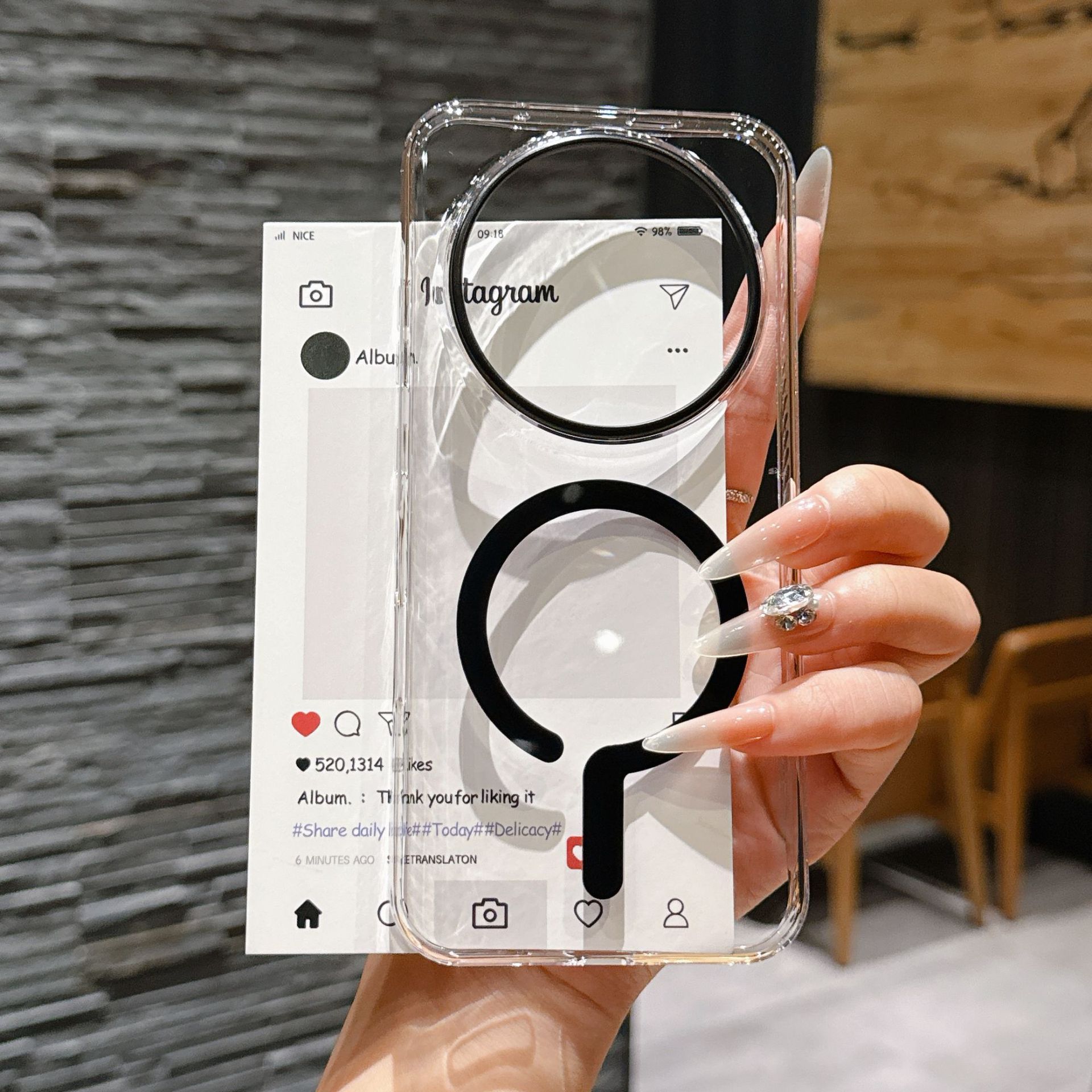 حافظة هاتف شفافة فاخرة عالية ا - مراجعة Clear Magsafe Case وسعره